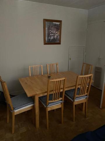 Superbe Appartement A Bourg D'Oisans Avec Terrasse Sud Le Bourg-d'Oisans Bagian luar foto