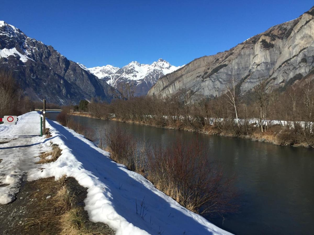 Superbe Appartement A Bourg D'Oisans Avec Terrasse Sud Le Bourg-d'Oisans Bagian luar foto