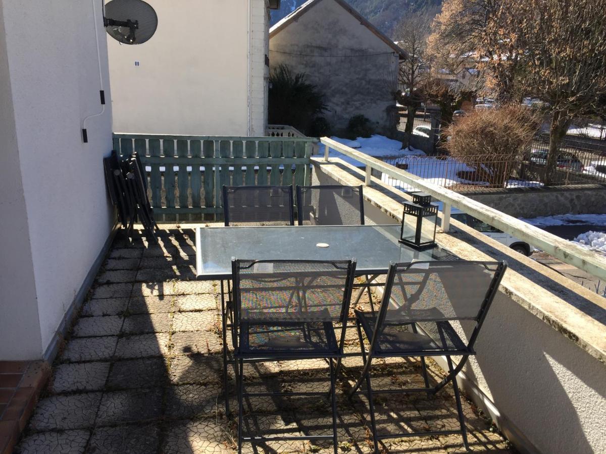 Superbe Appartement A Bourg D'Oisans Avec Terrasse Sud Le Bourg-d'Oisans Bagian luar foto